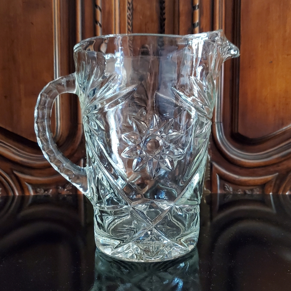 54oz "Prescut AKA Star Of David" Thick Pressed Glass Pitcher by Anchor Hocking - Picture 15 of 16